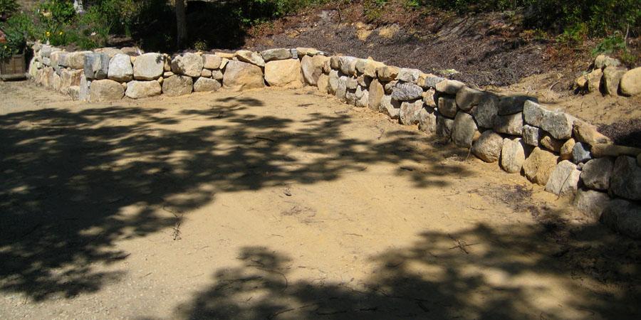 Some examples of Retaining Walls by DECA